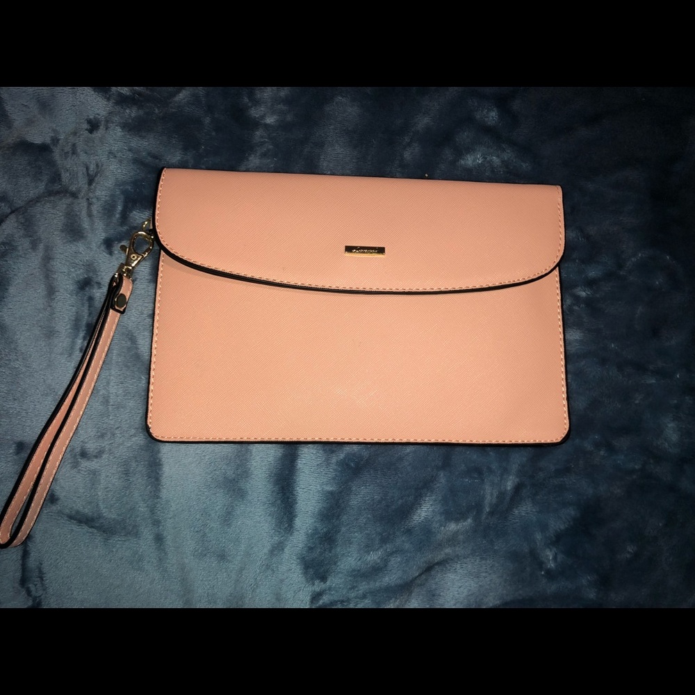 Women’s pink clutch
